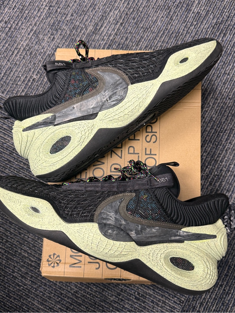 Nike Cosmic Unity Green Glow - Men's Black and Light Green Performance Sneakers